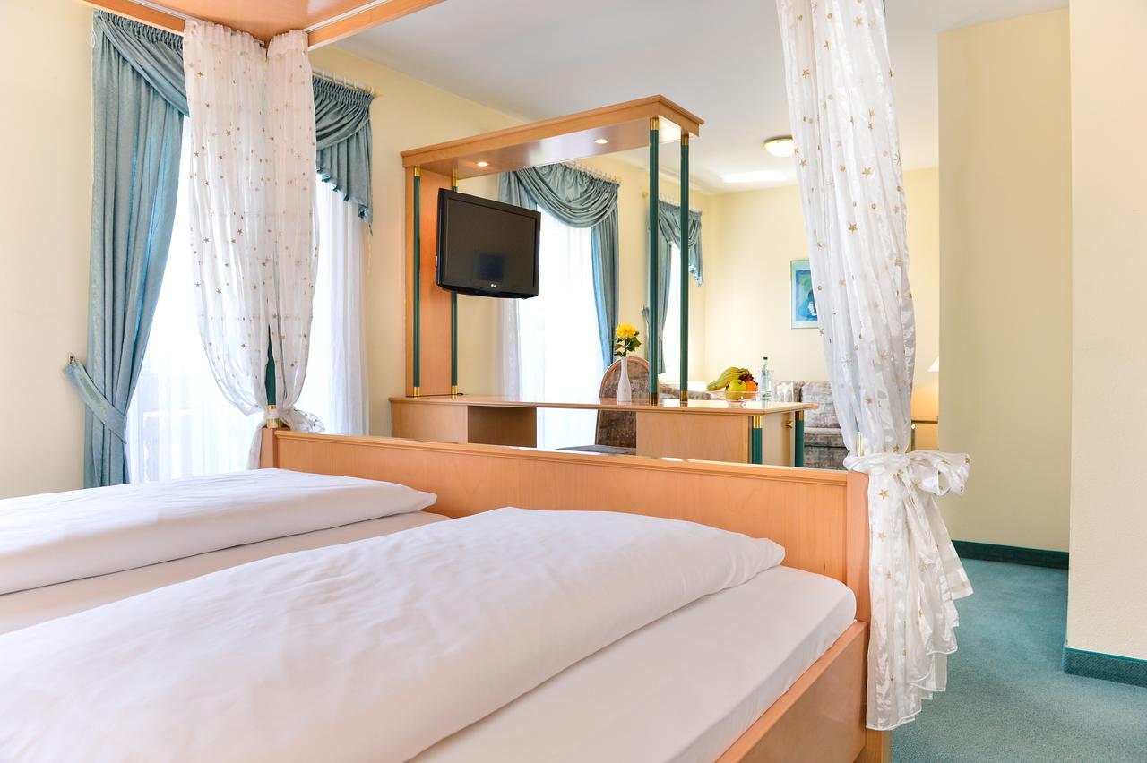 Hotel Wolfringmuehle Fensterbach ภายนอก รูปภาพ